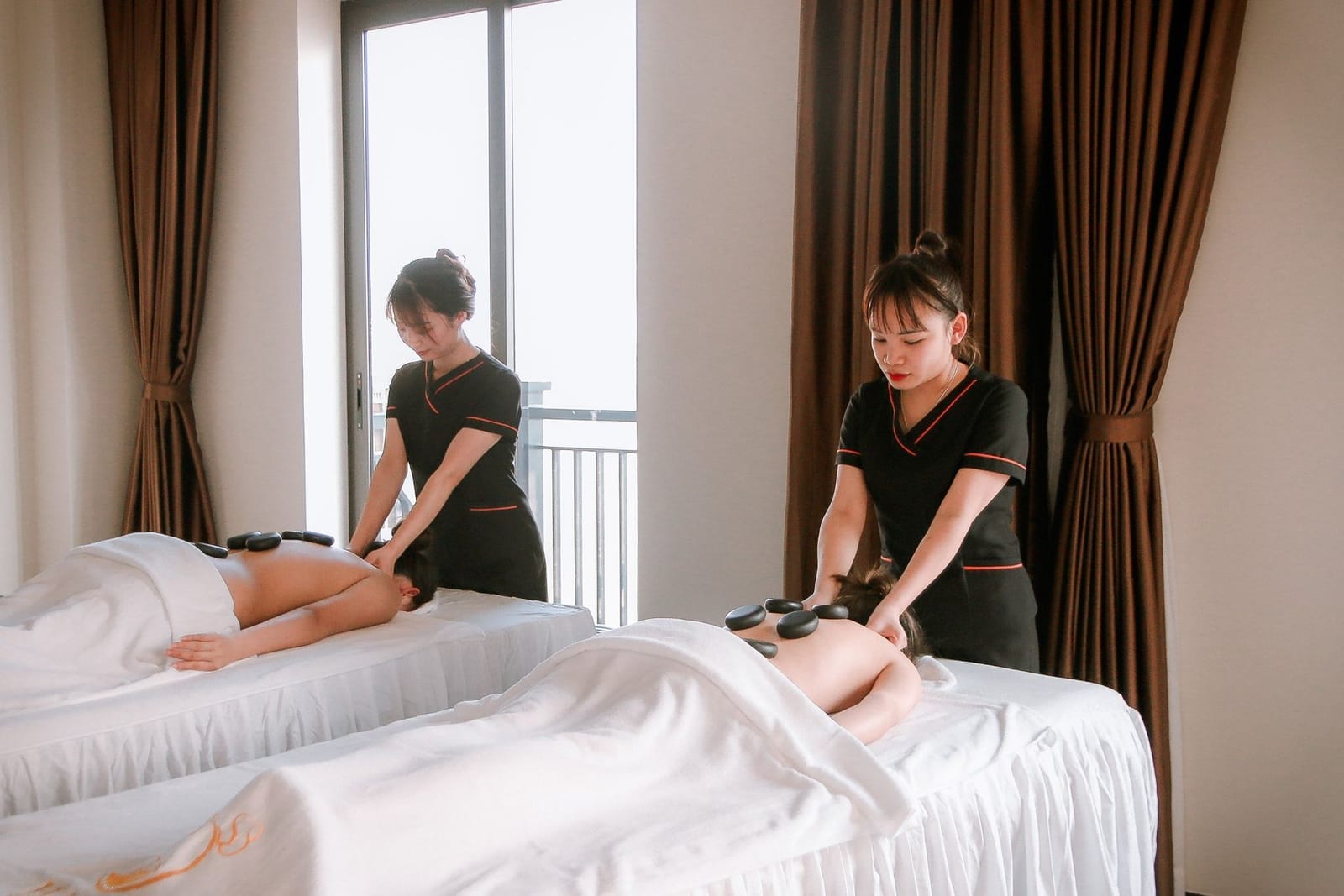 Spa and wellness groups