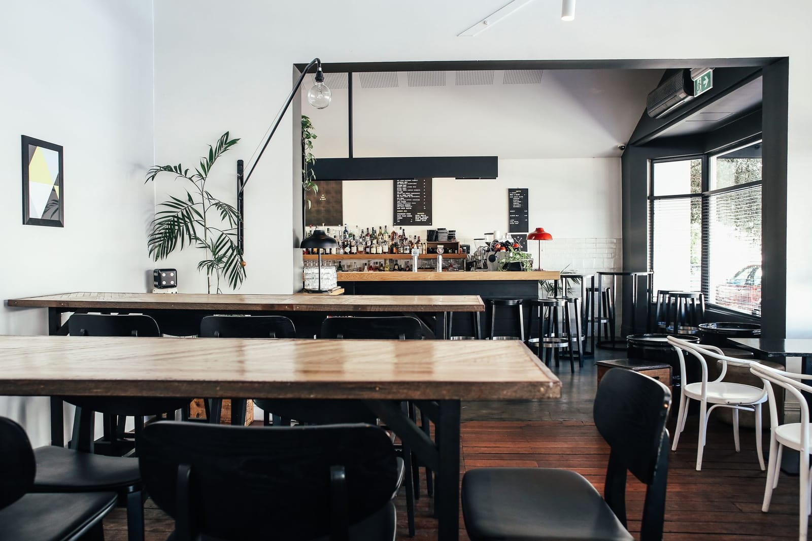Independent restaurants and cafes